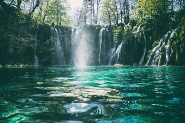 旅行に行ったら寄りたい絶景滝をご紹介